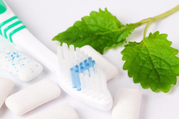 Как выбрать зубную пасту: разбираемся в составе
